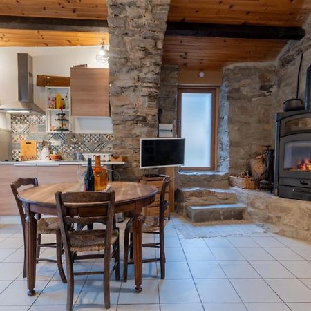 Petite Maison Pleine Nature La Bastide-Pradines Ngoại thất bức ảnh